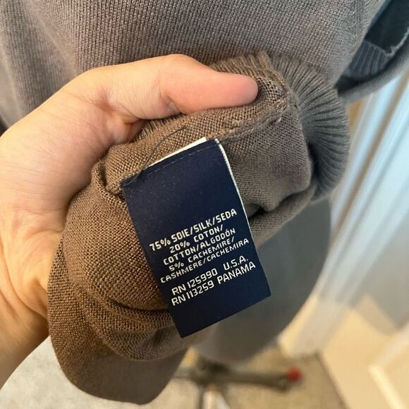 Faconnable 75% silk sweater vest NWOT - Picture 3 of 3